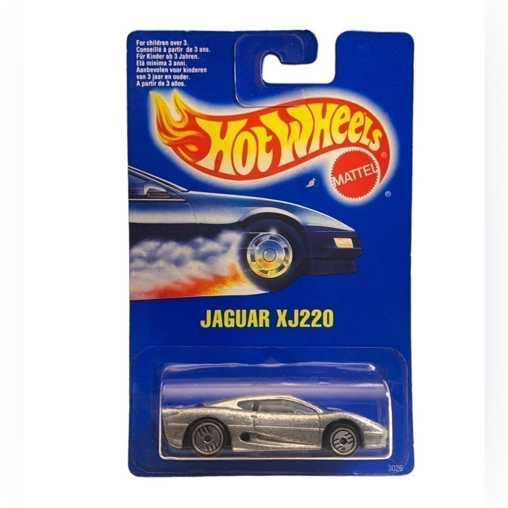 1991 Hot Wheels #3026-0400 Blue Card 32yrs Old Jaguar XJ220 Rare